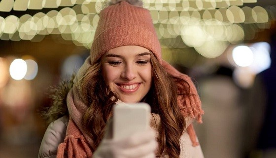 femme-hiver-smartphone-generique-newsletter