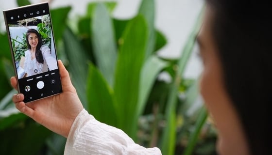 samsung-s24-selfie